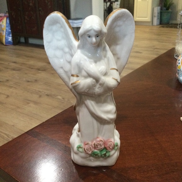 Porcelain White Angel - Picture 1 of 5